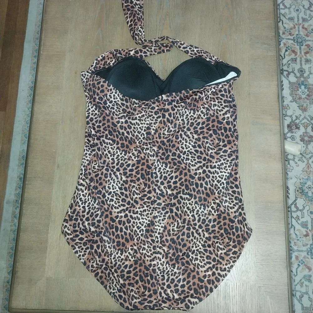 Ruby Ribbon Riviera Leopard Print - Picture 3 of 5